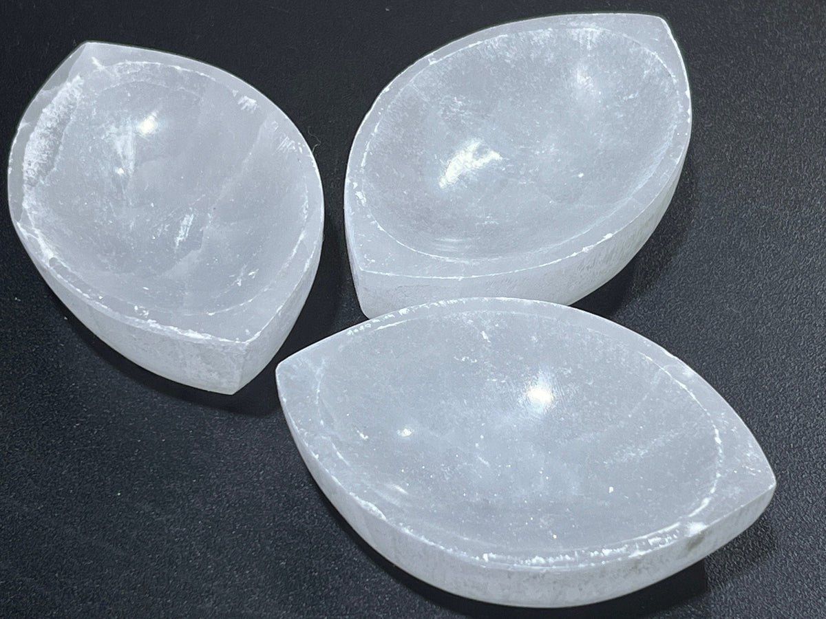 Selenite Eye-Shaped Dish — 4 in