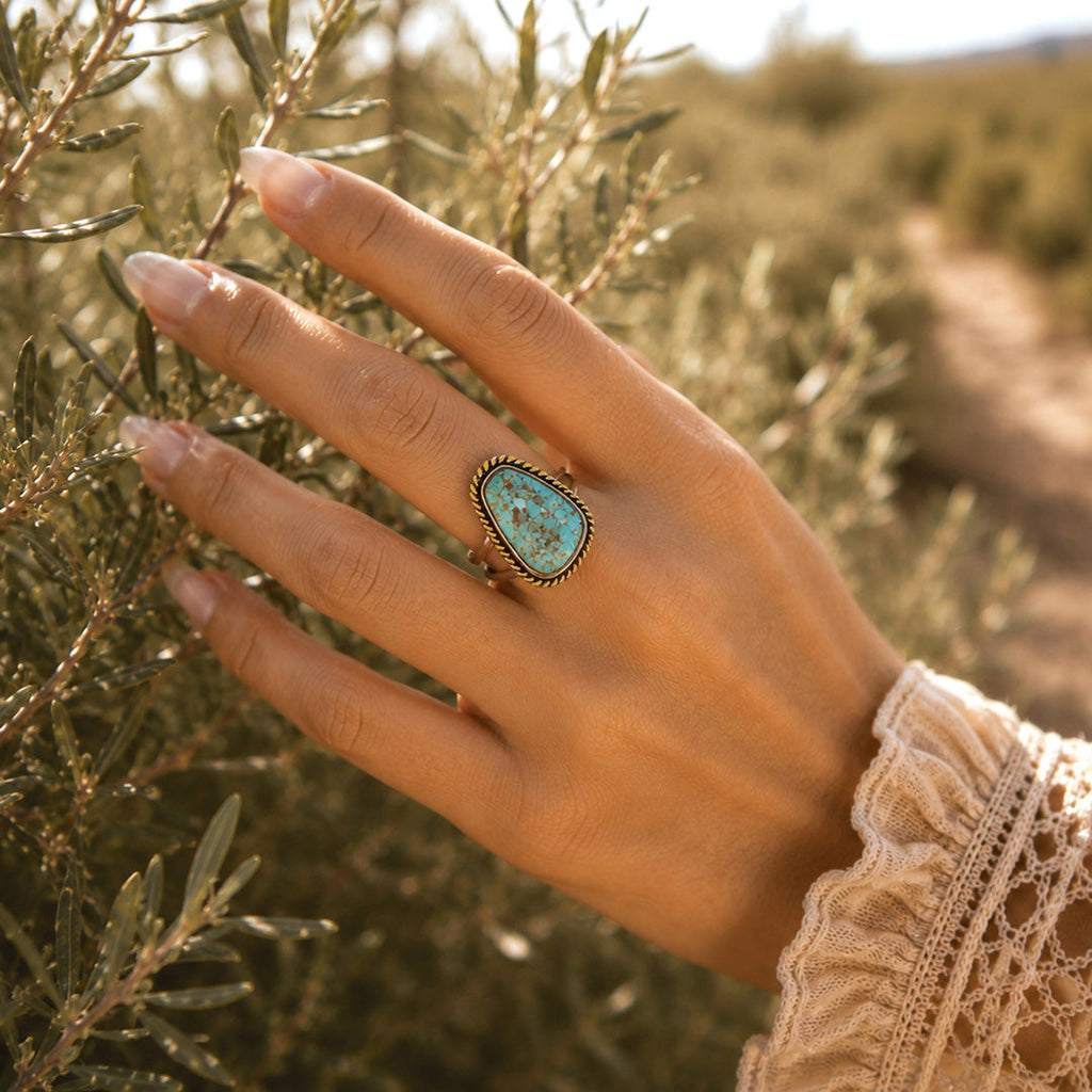 Blue Turquoise Rope-Detail Bronze Ring
