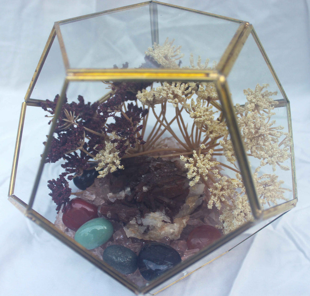 Crystal Geode Terrarium Hematoid Quartz - Grounded Garden